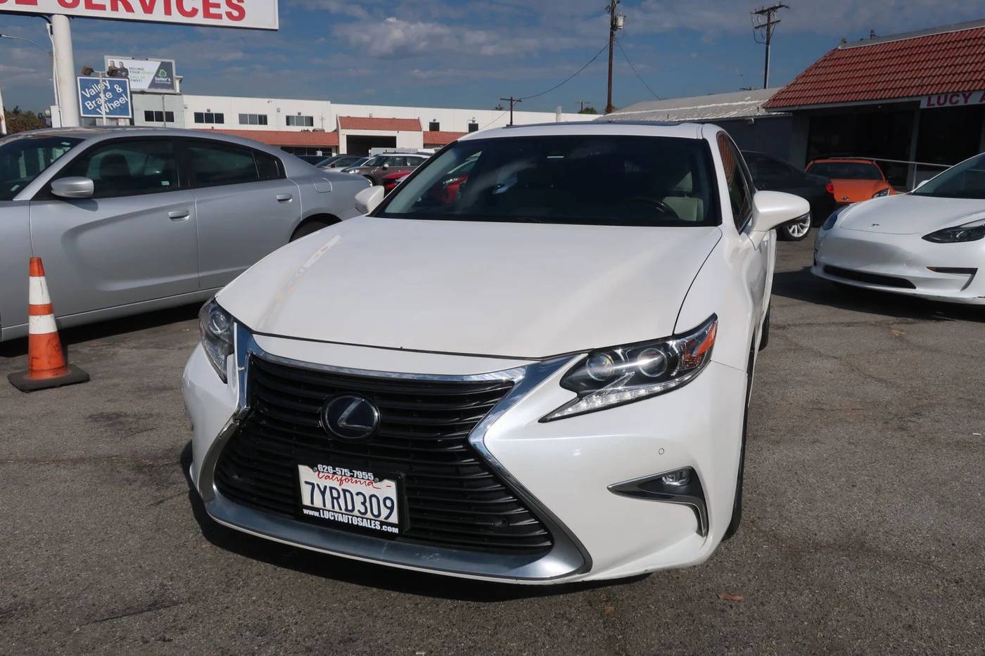 2017 Lexus ES ES 300h — Sedan — 125,584 mi — El Monte, CA