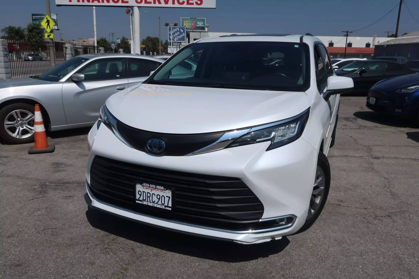 2023 Toyota Sienna XLE