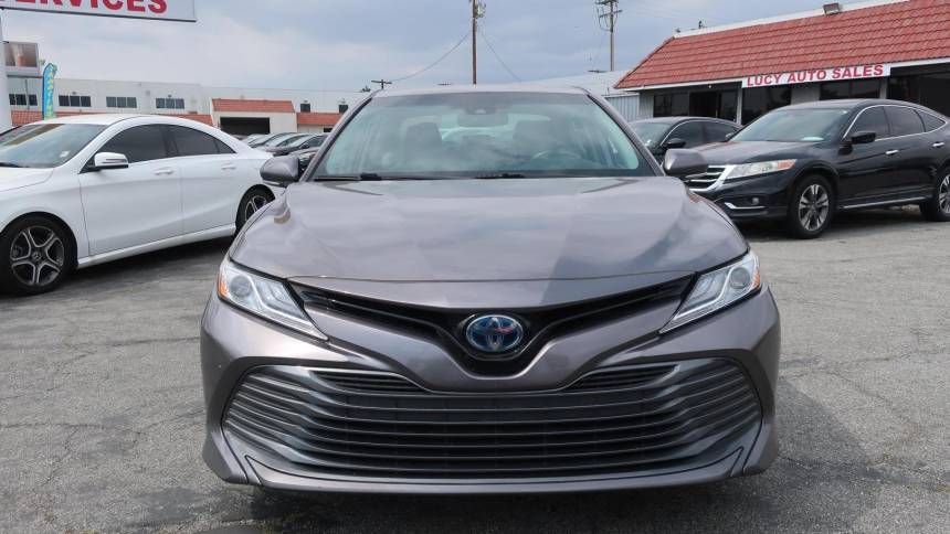 2020 toyota camry hybrid deals for sale near me