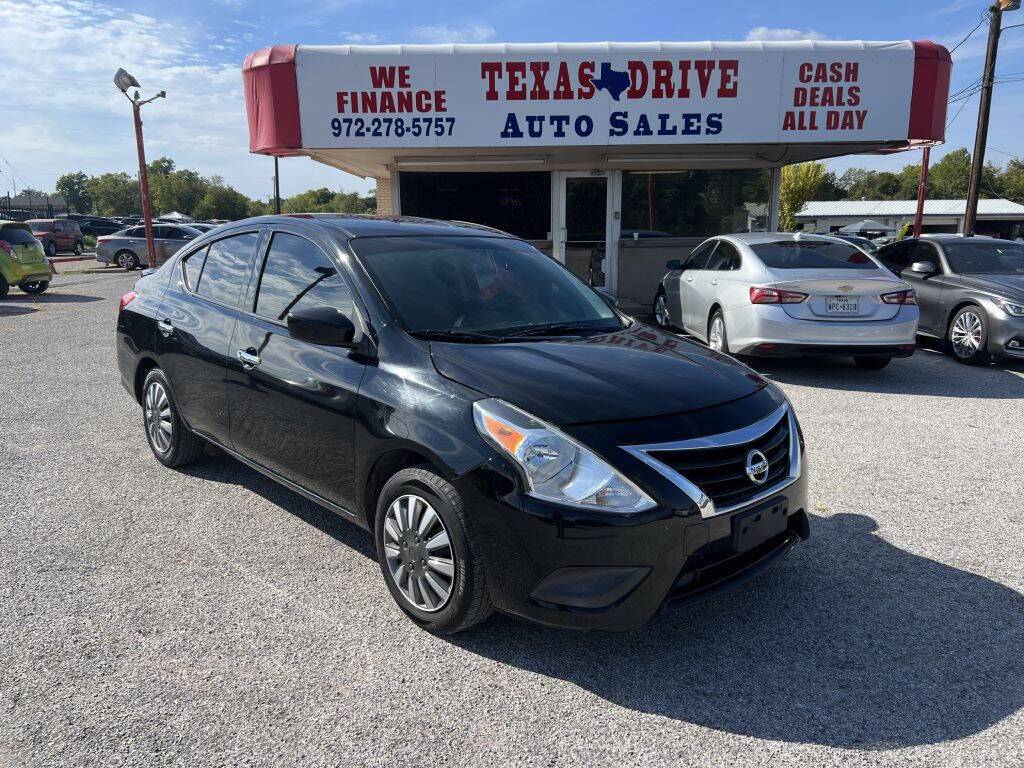 2019 Nissan Versa SV