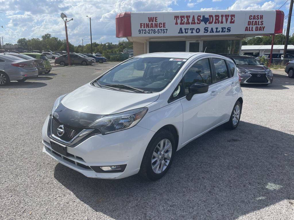 2017 Nissan Versa 1.6 SV — Hatchback — 93,586 mi — Garland, TX