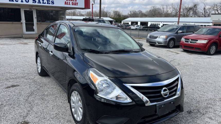 2015 Nissan Versa 1.6 SV — Sedan — 114,456 mi — Garland, TX