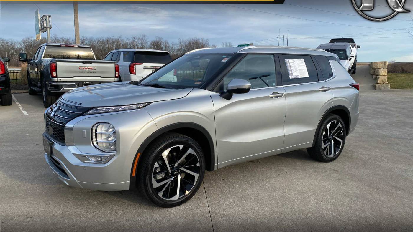 2022 Mitsubishi Outlander SEL — SUV — 30,866 mi — Kansas City, MO