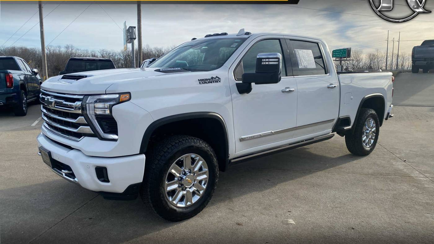 2024 Chevrolet Silverado 2500HD High Country — Pickup Truck — 4,802 mi — Kansas City, MO