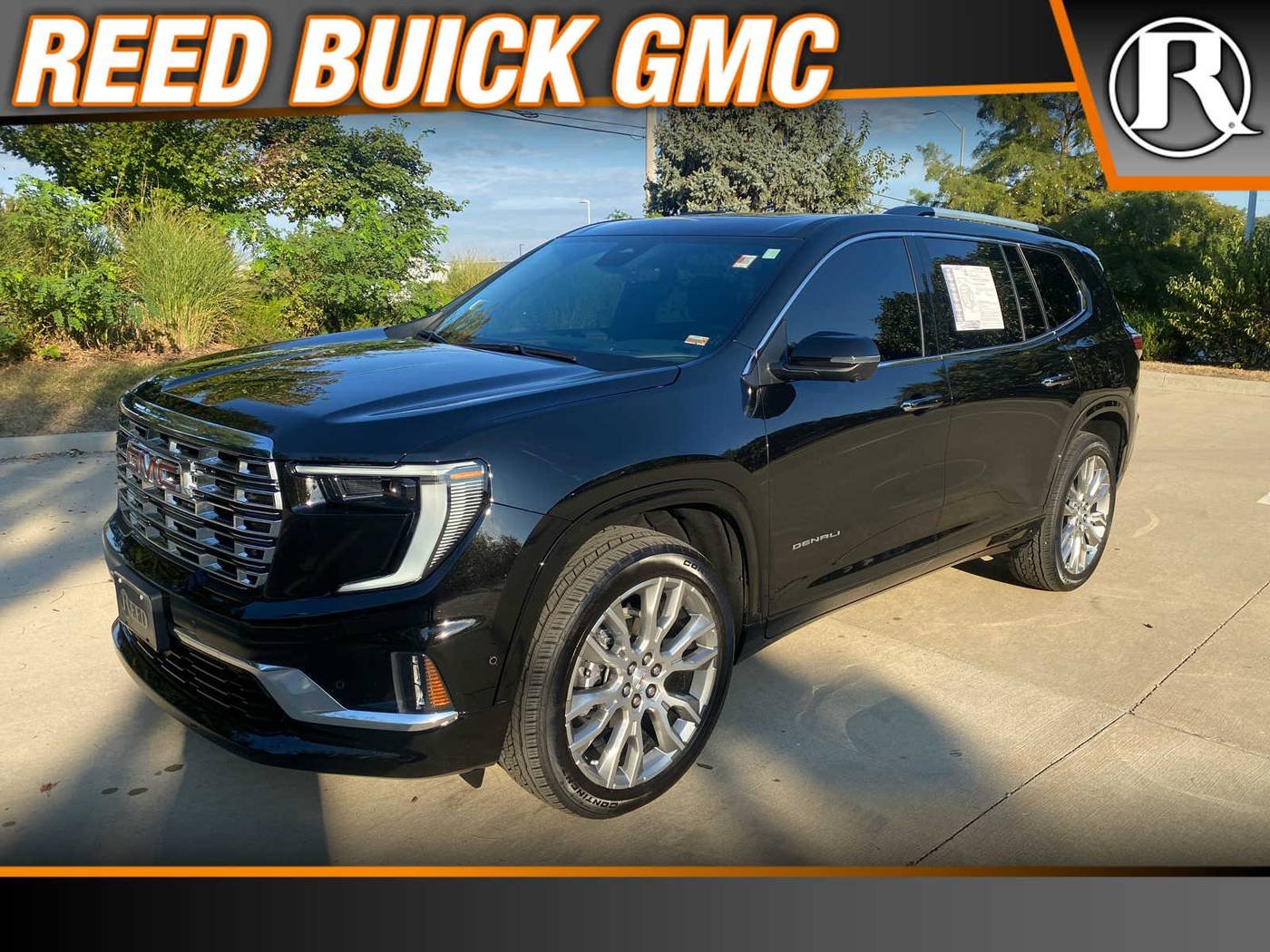 2025 GMC Acadia Denali — SUV — 3,618 mi — Kansas City, MO