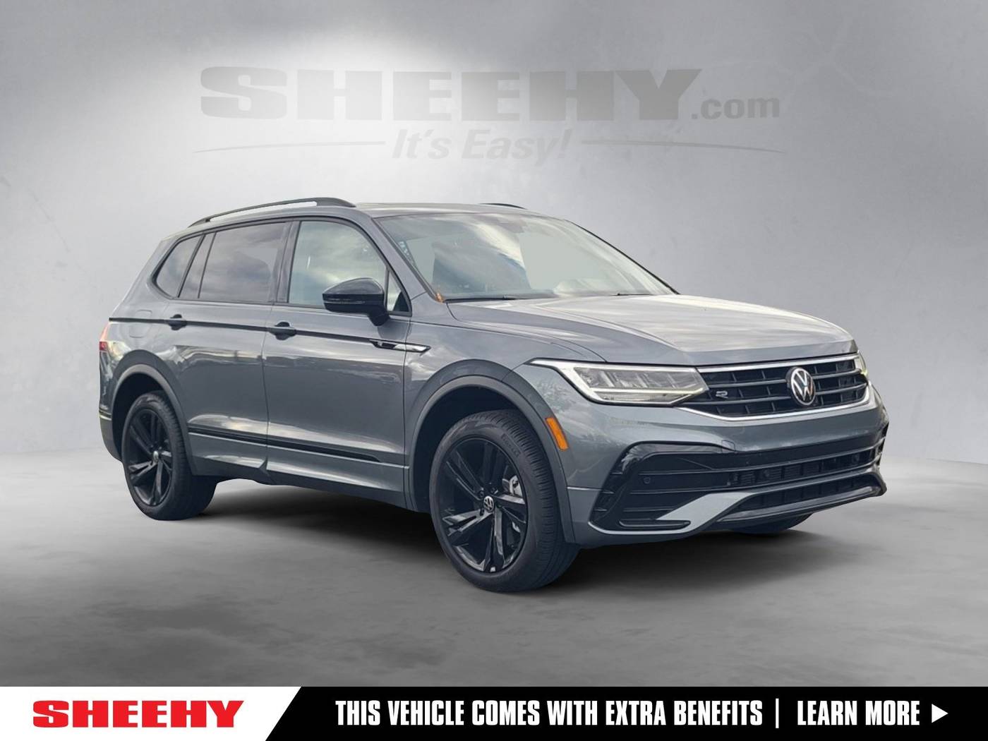 2023 Volkswagen Tiguan SE R-Line Black — SUV — 24,407 mi — Springfield, VA