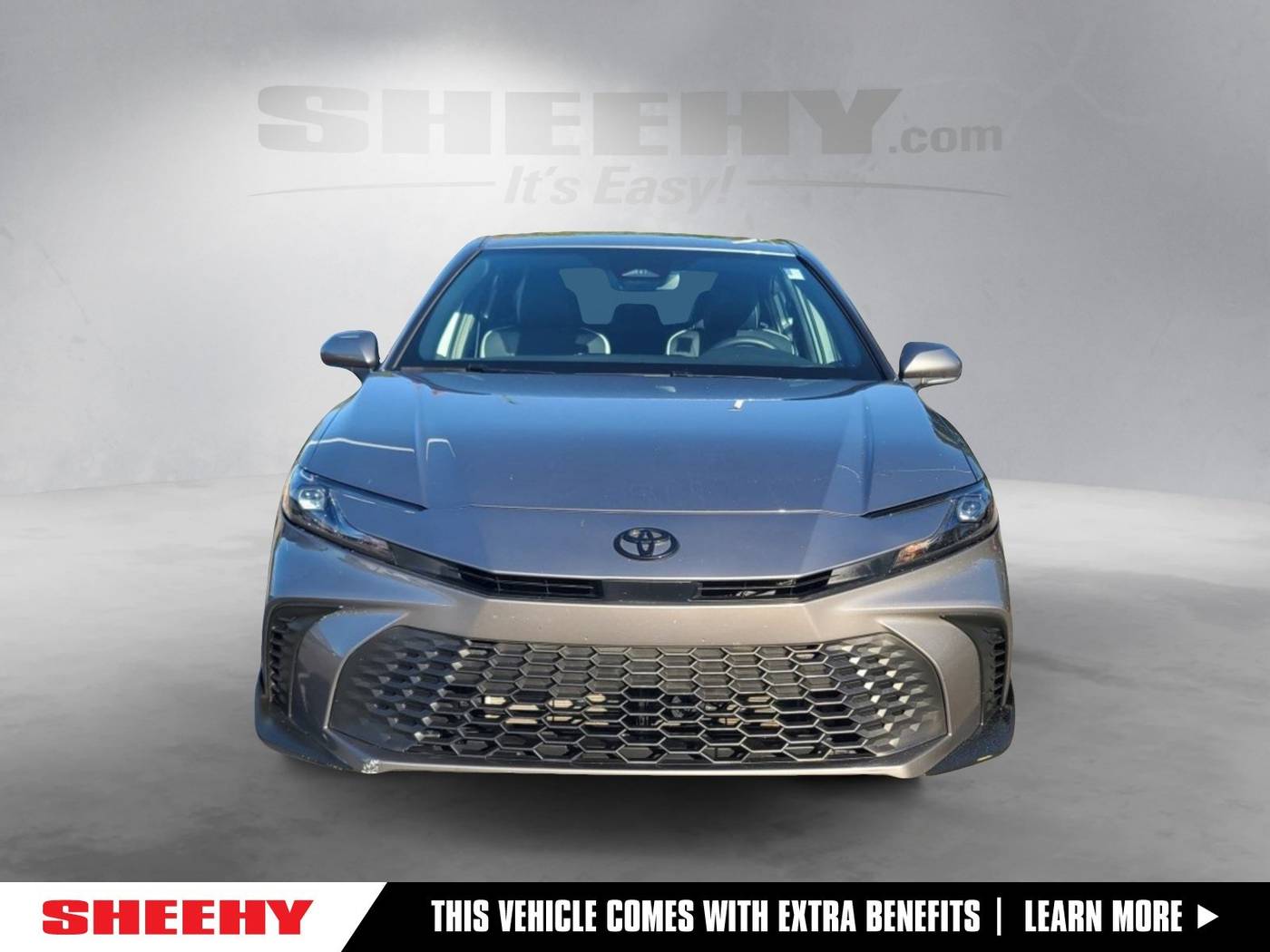 2025 Toyota Camry Hybrid SE — Sedan — 22,618 mi — Springfield, VA