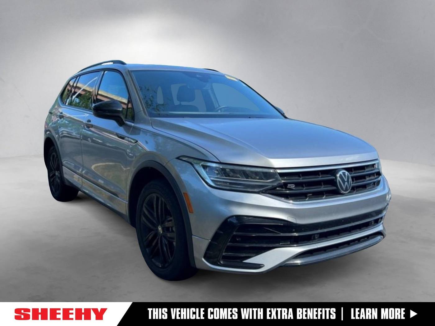 2022 Volkswagen Tiguan SE R-Line Black — SUV — 33,949 mi — Springfield, VA