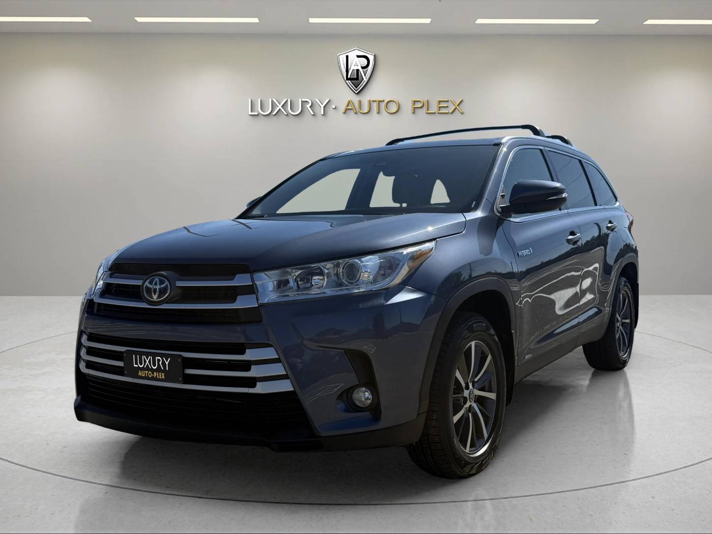 2019 Toyota Highlander Hybrid XLE — SUV — 52,777 mi — Portland, OR