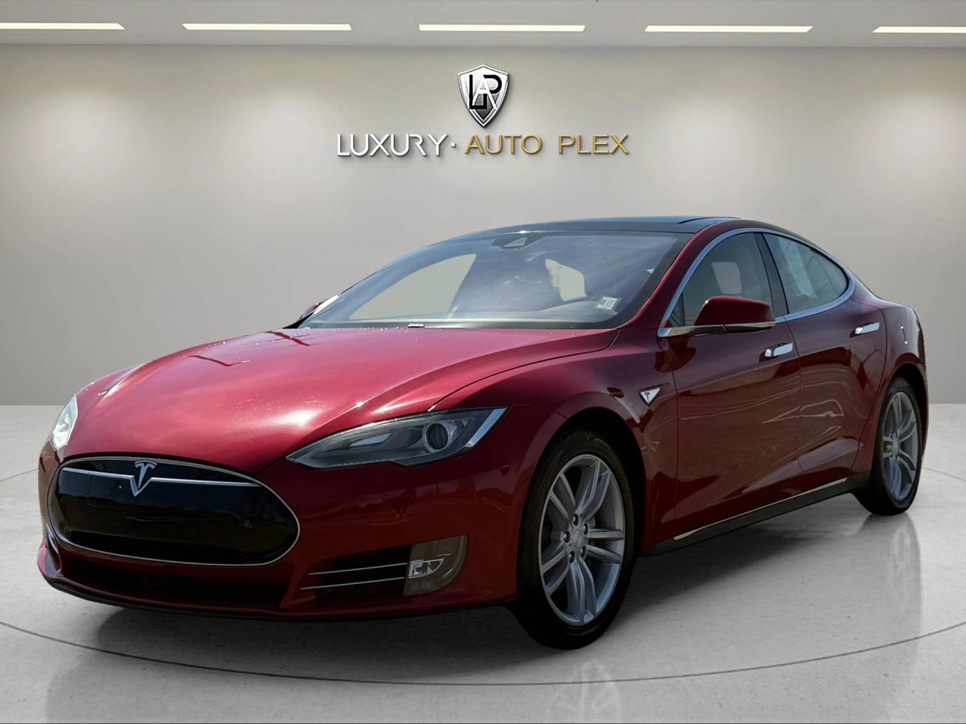 2015 Tesla Model S 85 — Hatchback — 76,939 mi — Portland, OR