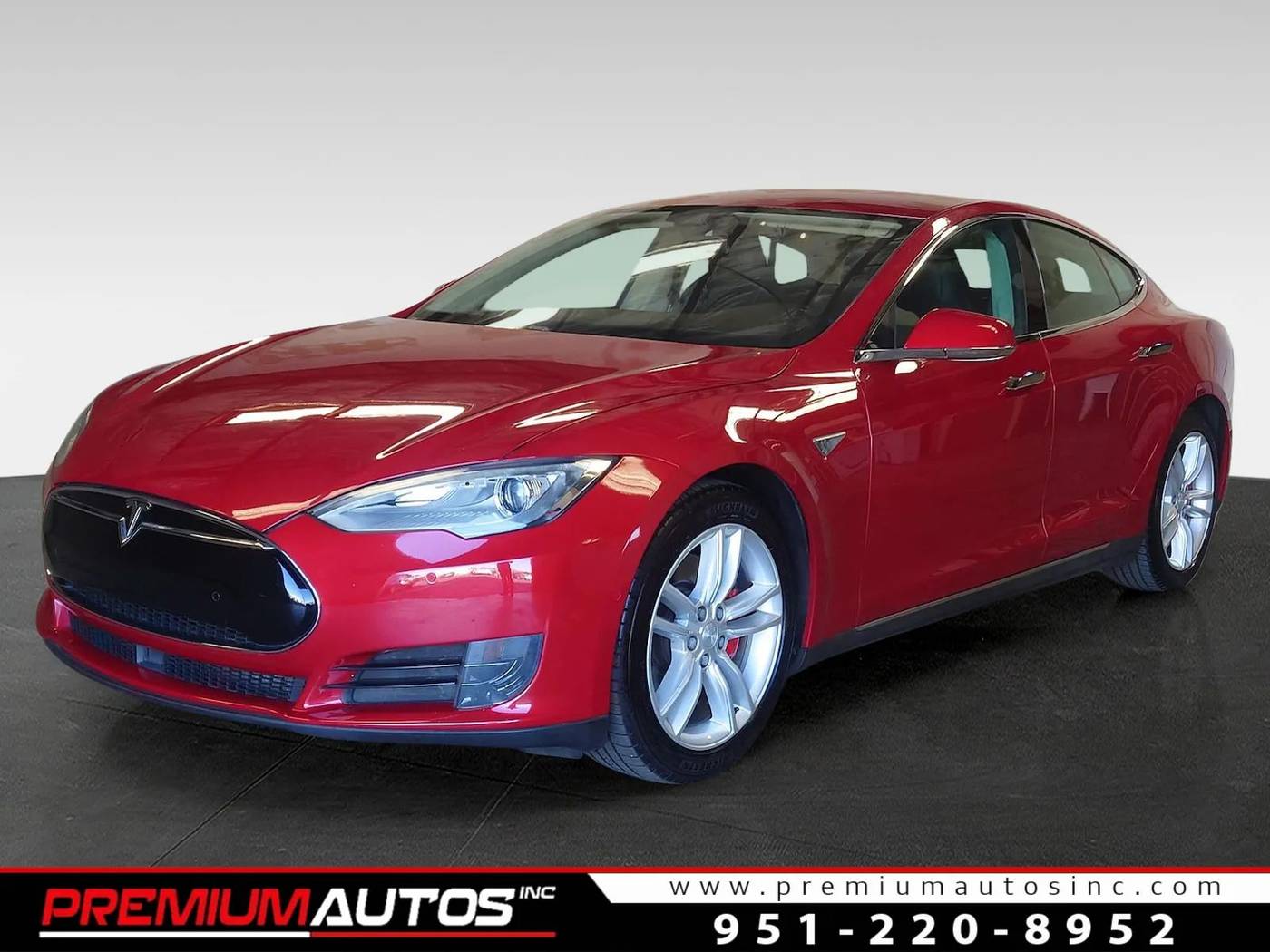 2015 Tesla Model S 70 — Hatchback — 117,221 mi — Norco, CA