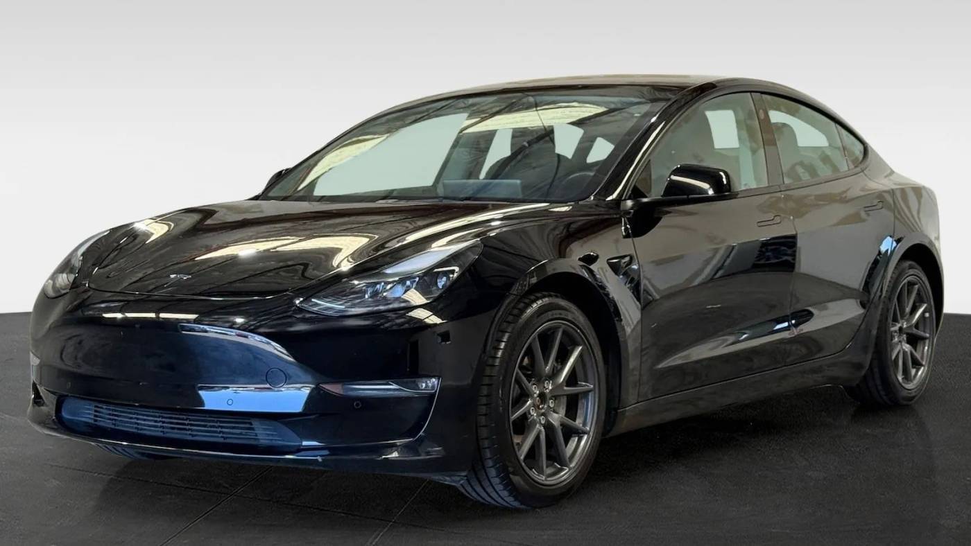 2022 Tesla Model 3 Long Range