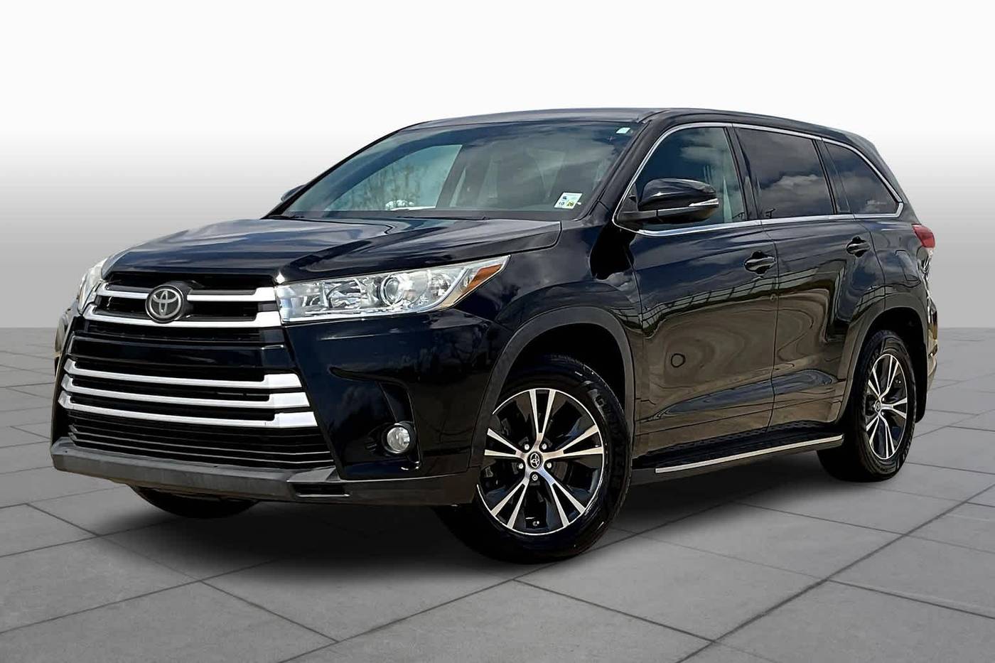 2017 Toyota Highlander LE V6 — SUV — 134,814 mi — Harvey, LA