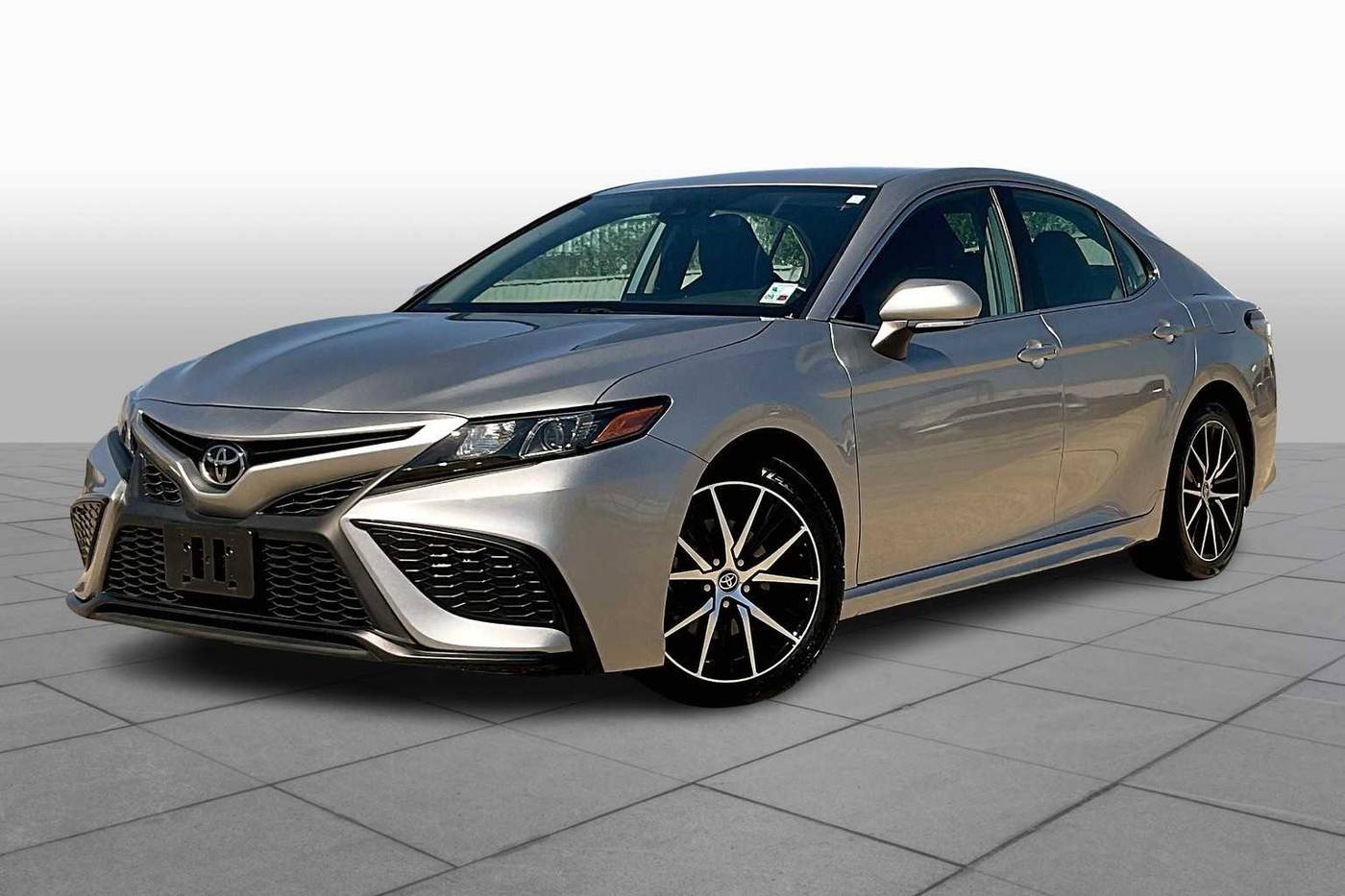 2023 Toyota Camry SE — Sedan — 53,556 mi — Harvey, LA