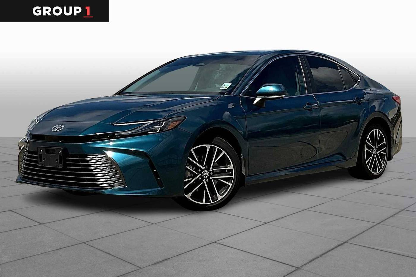 2025 Toyota Camry Hybrid XLE — Sedan — 8,100 mi — Harvey, LA