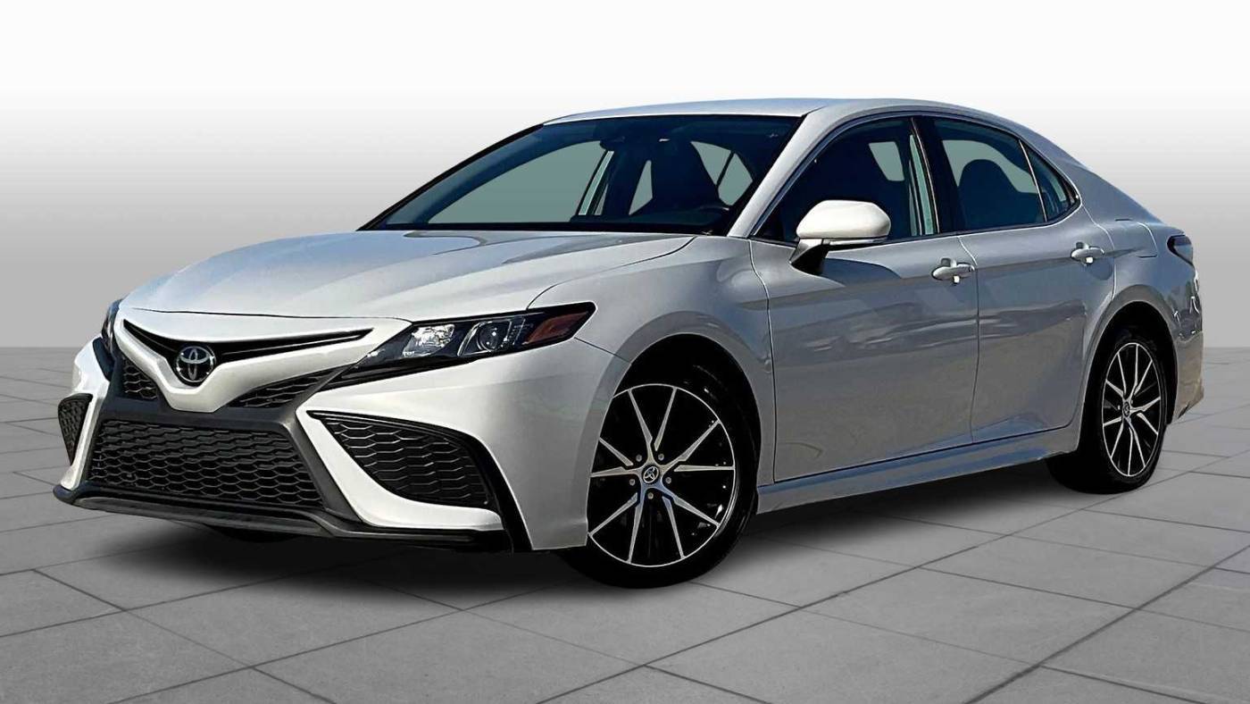 2023 Toyota Camry SE — Sedan — 64,290 mi — Harvey, LA
