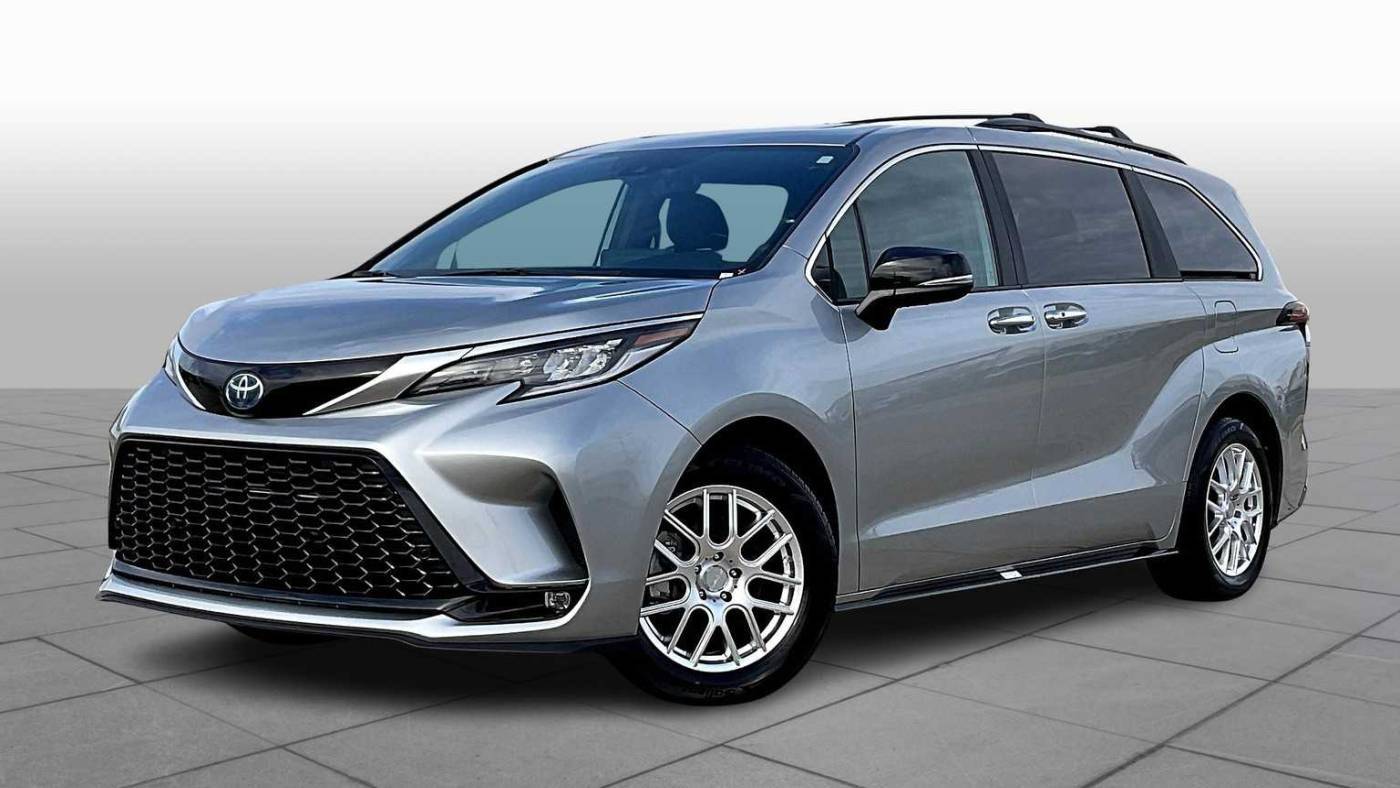 2024 Toyota Sienna XSE — Minivan — 4,439 mi — Harvey, LA