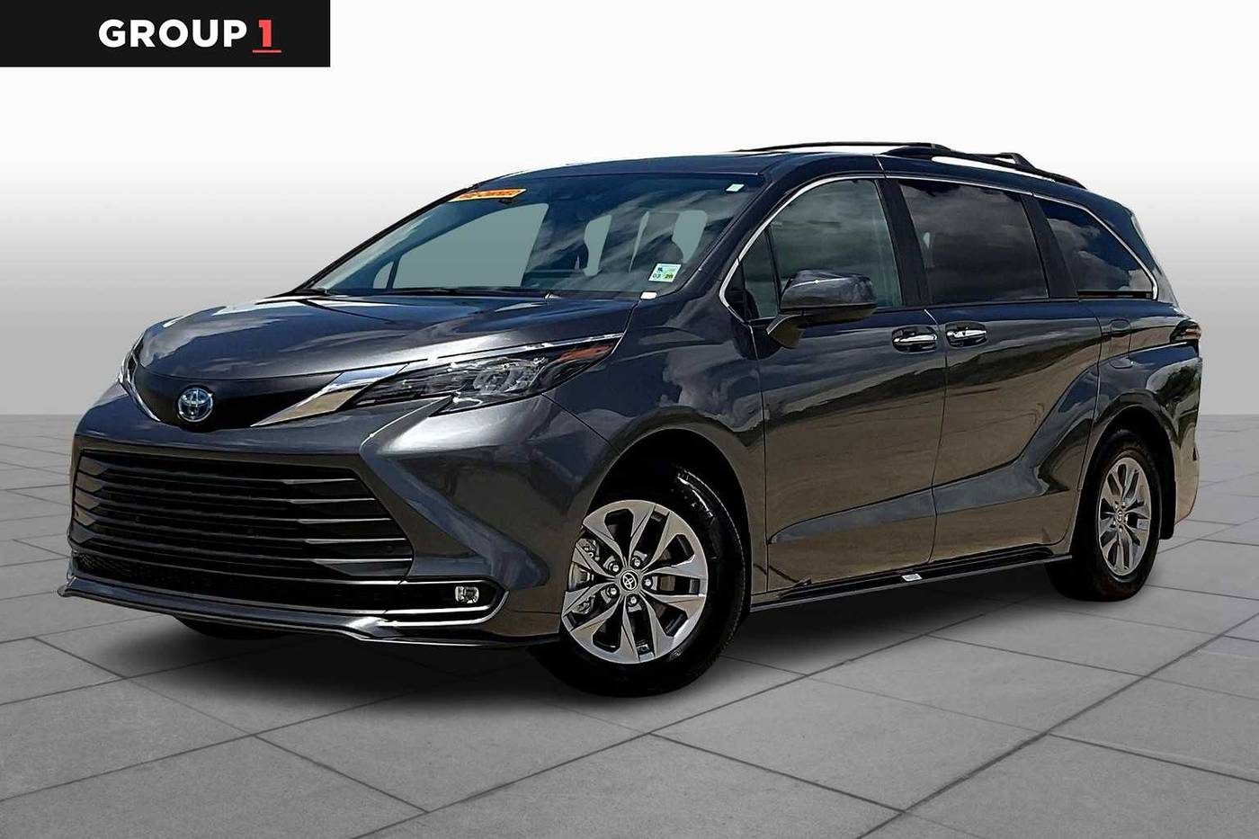 2025 Toyota Sienna XLE — Minivan — 7,301 mi — Harvey, LA
