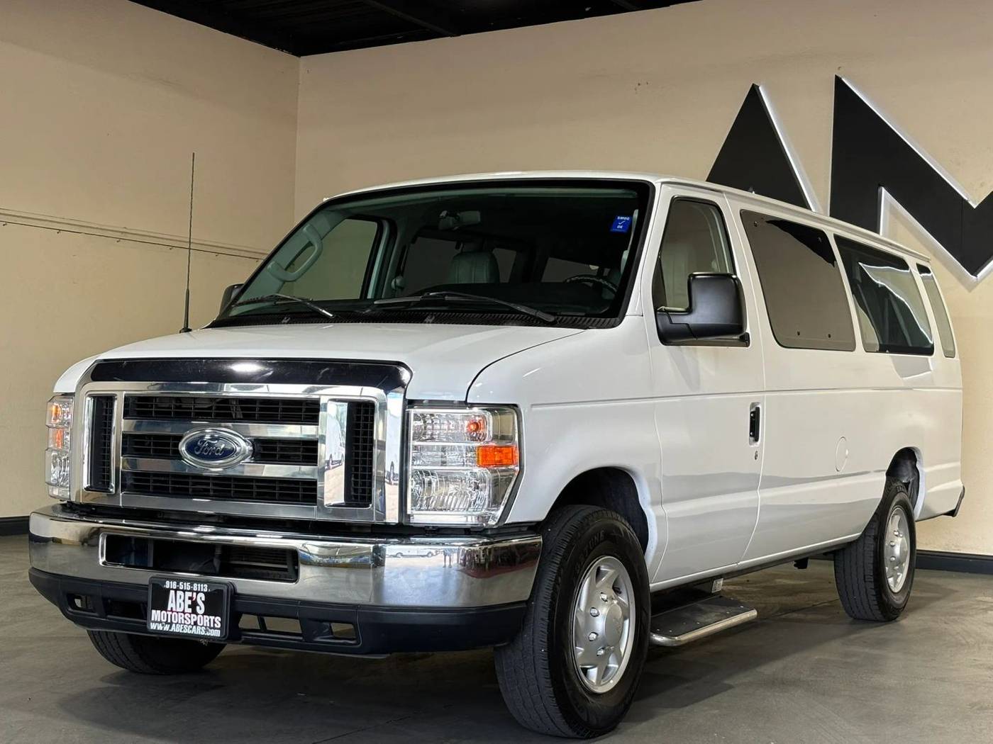 2012 Ford Econoline Wagon E-350 Super Duty XL