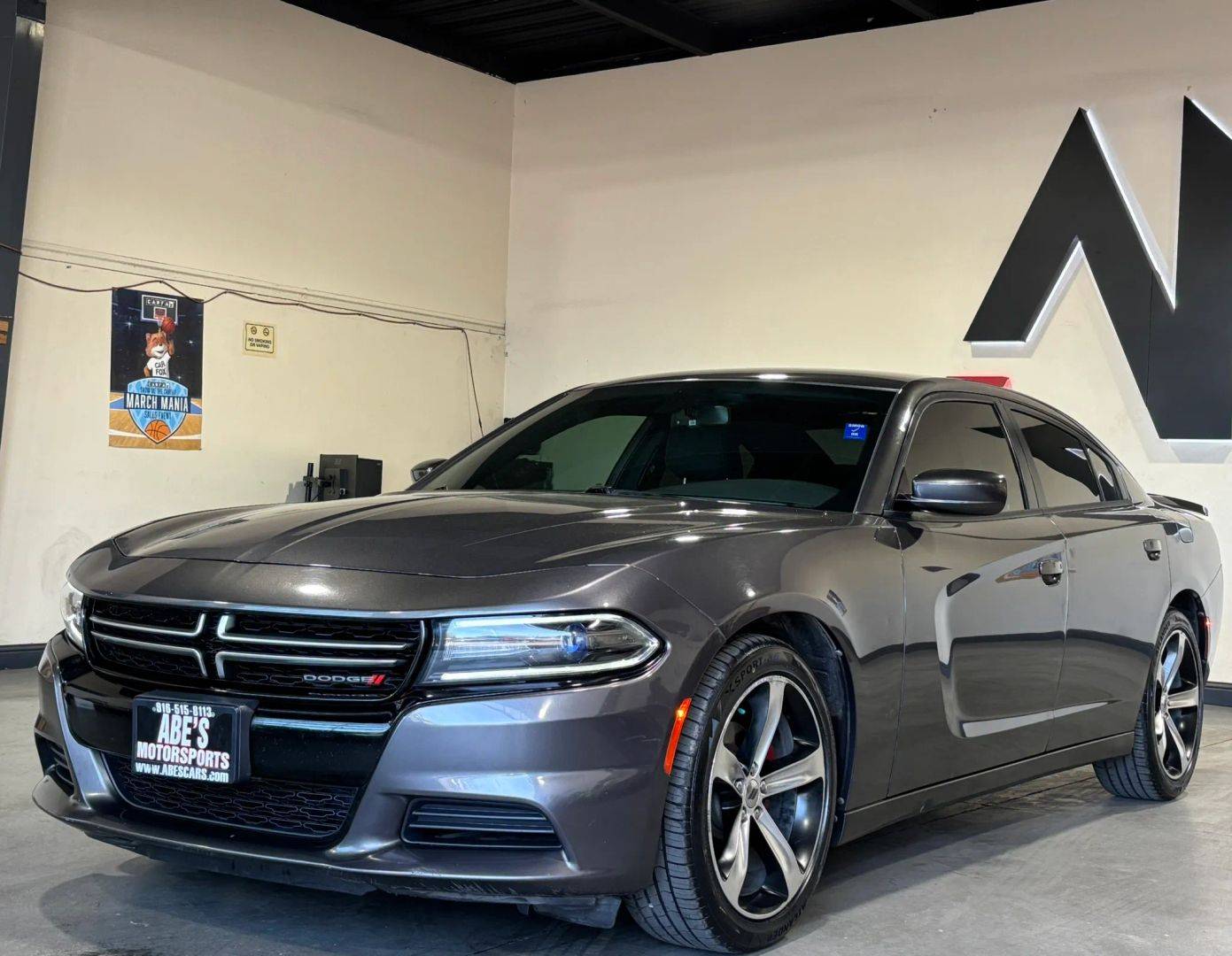 2017 Dodge Charger SE