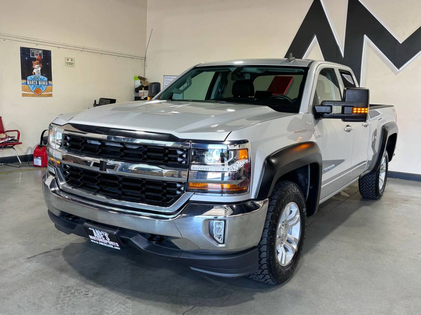 2017 Chevrolet Silverado 1500 LT — Pickup Truck — 17,655 mi — Sacramento, CA