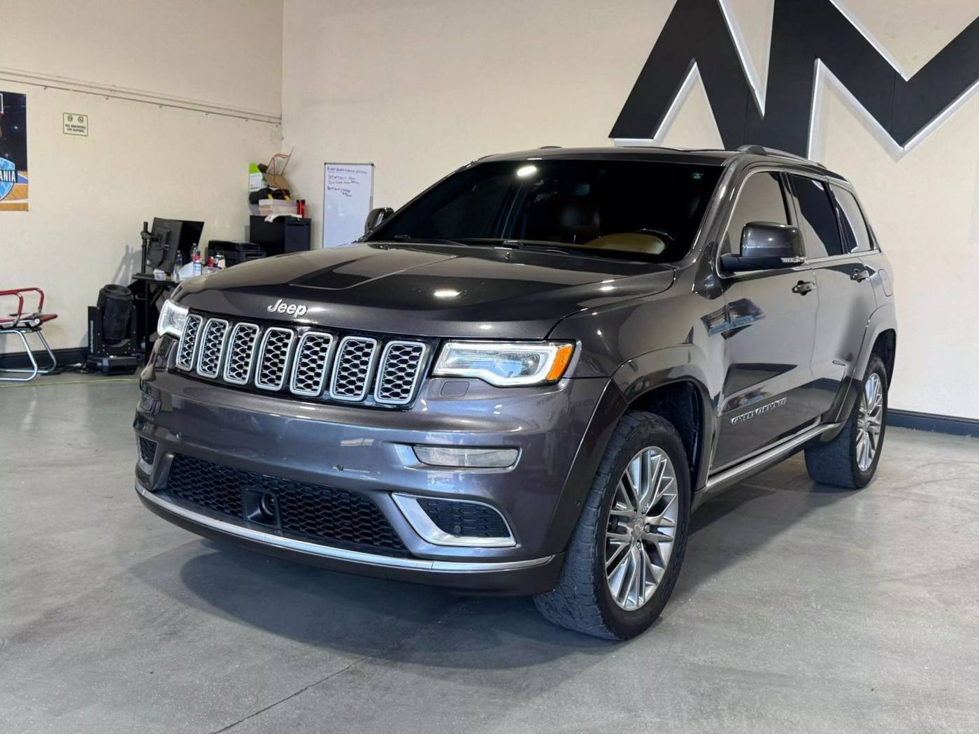 2018 Jeep Grand Cherokee Summit — SUV — 137,369 mi — Sacramento, CA