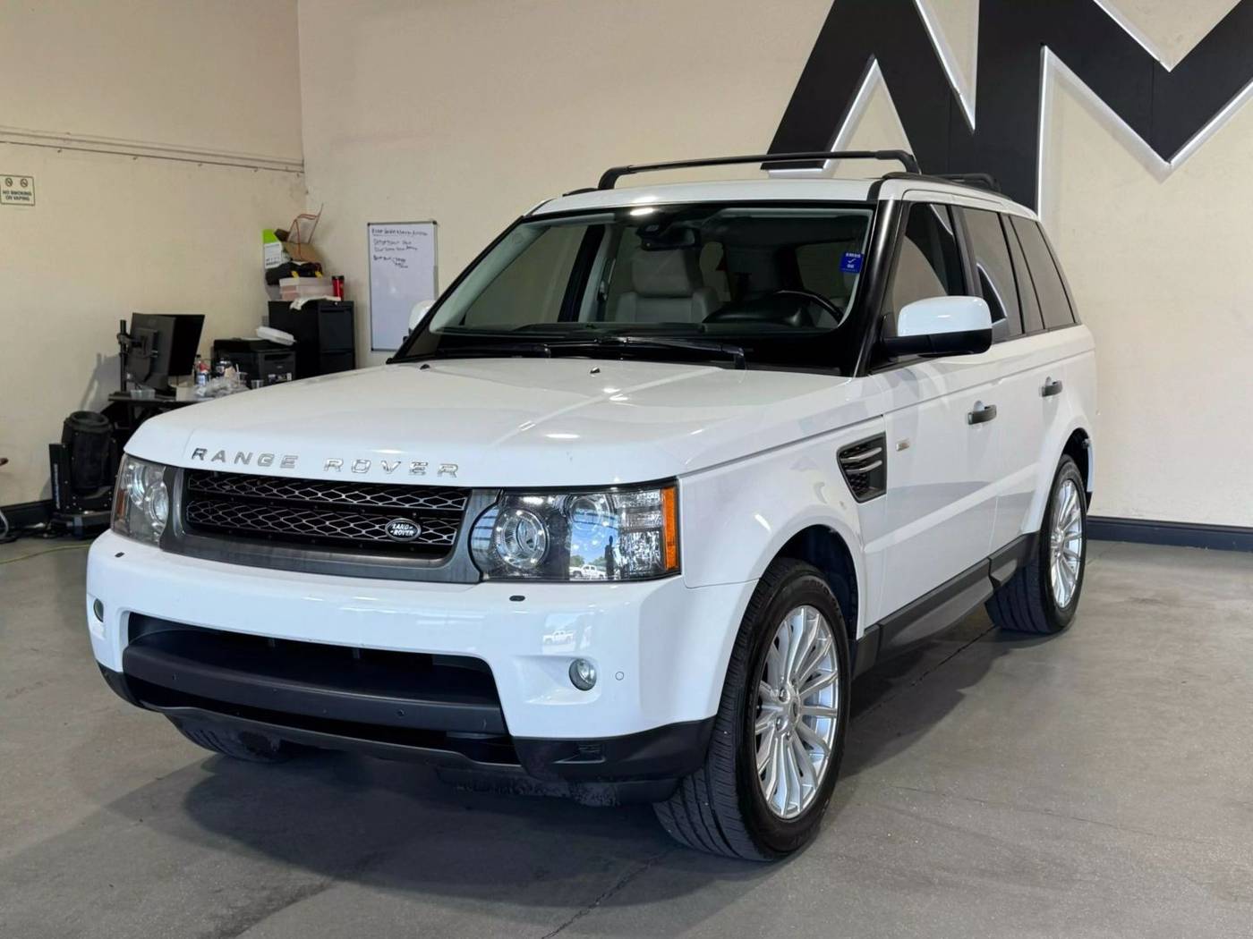 2011 Land Rover Range Rover Sport HSE — SUV — 105,345 mi — Sacramento, CA