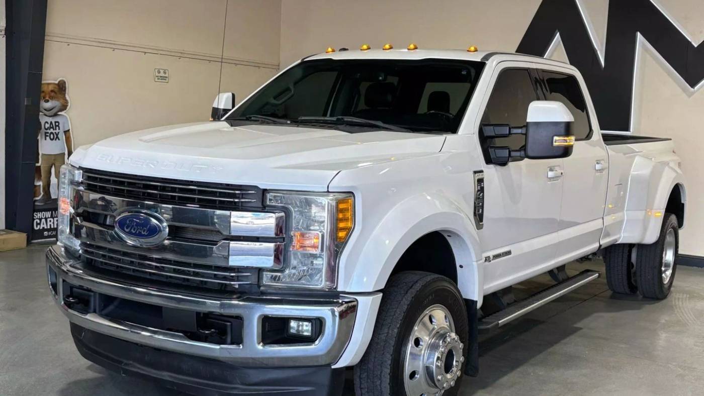 2017 Ford Super Duty F-450 Lariat — Pickup Truck — 203,559 mi — Sacramento, CA