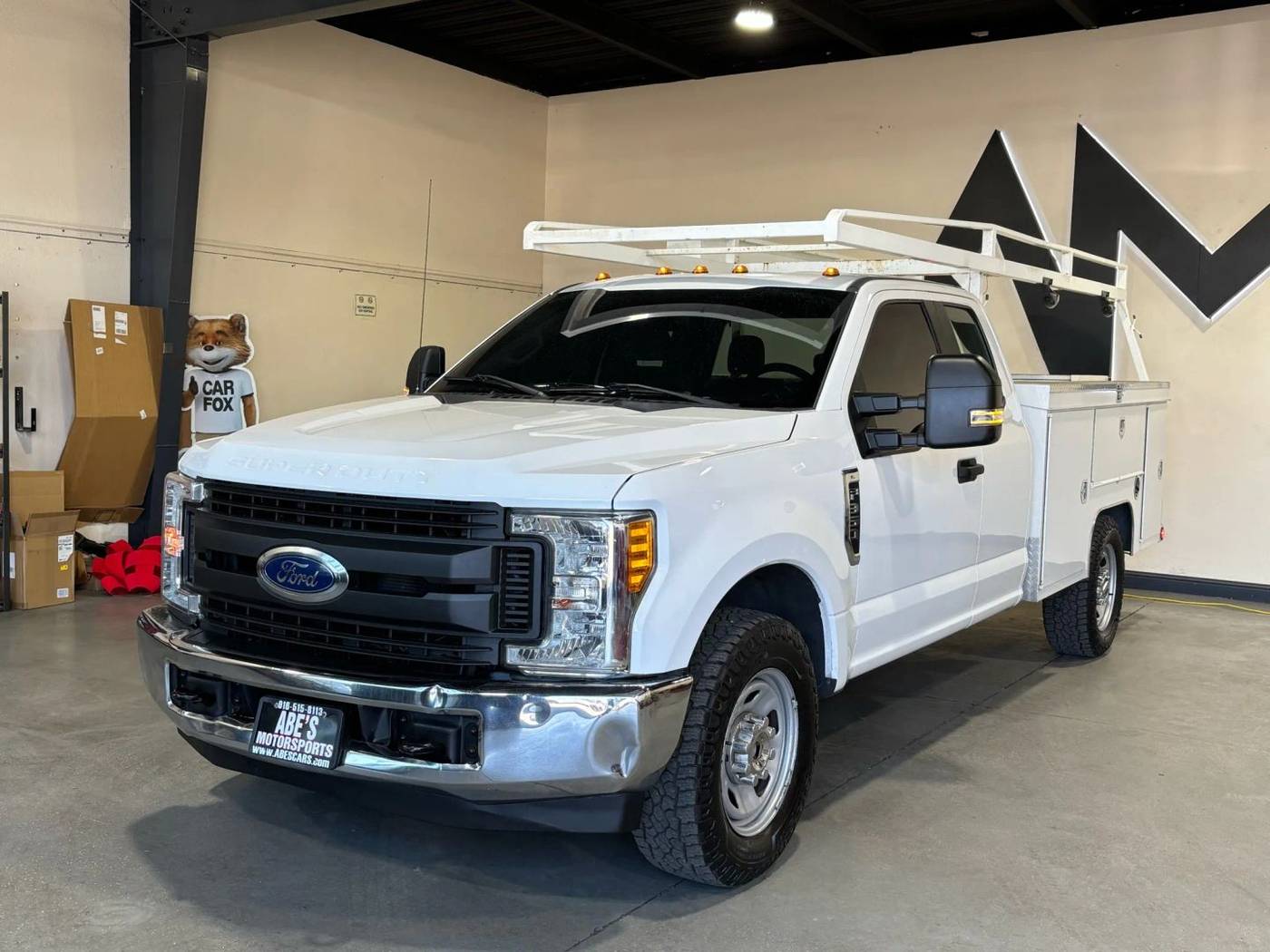 2017 Ford Super Duty F-350 Chassis Cab XL — Chassis Cab Truck — 143,608 mi — Sacramento, CA