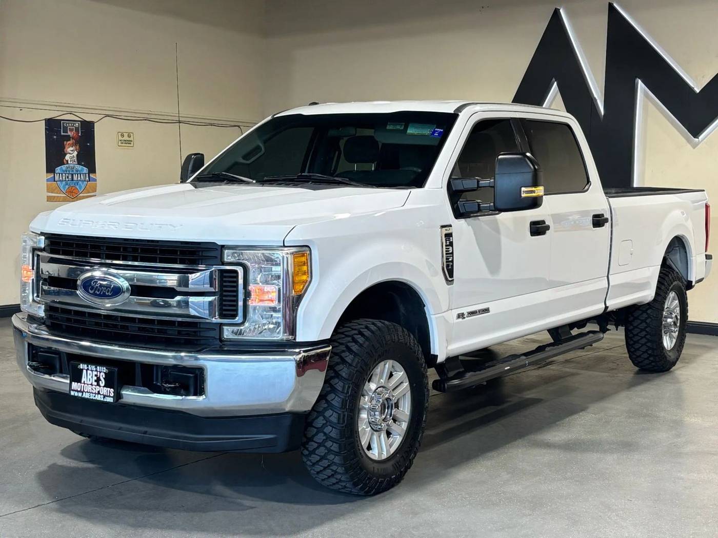 2017 Ford Super Duty F-350 XLT — Pickup Truck — 186,864 mi — Sacramento, CA