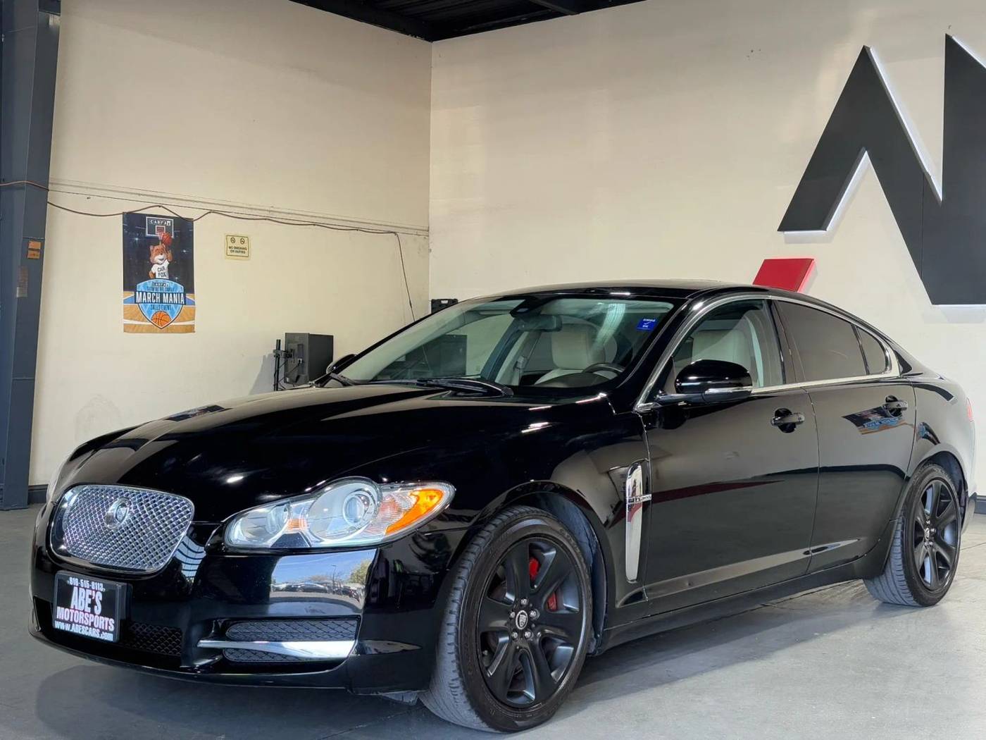 2011 Jaguar XF Standard