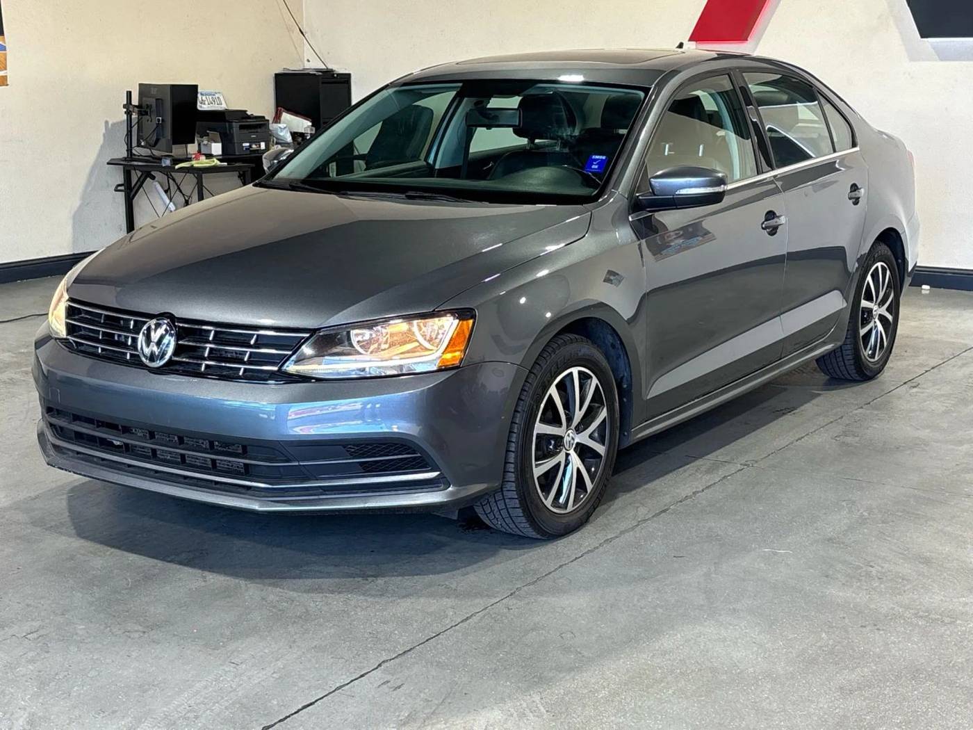 2018 Volkswagen Jetta 1.4T SE — Sedan — 130,176 mi — Sacramento, CA