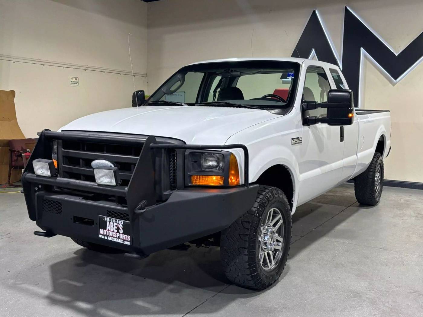 2005 Ford Super Duty F-350 XL — Pickup Truck — 124,753 mi — Sacramento, CA