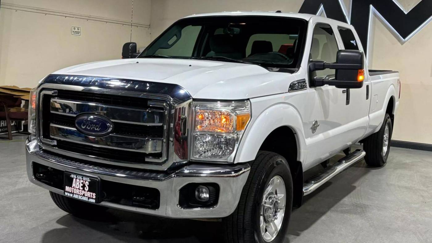 2015 Ford Super Duty F-350 XLT — Pickup Truck — 186,045 mi — Sacramento, CA