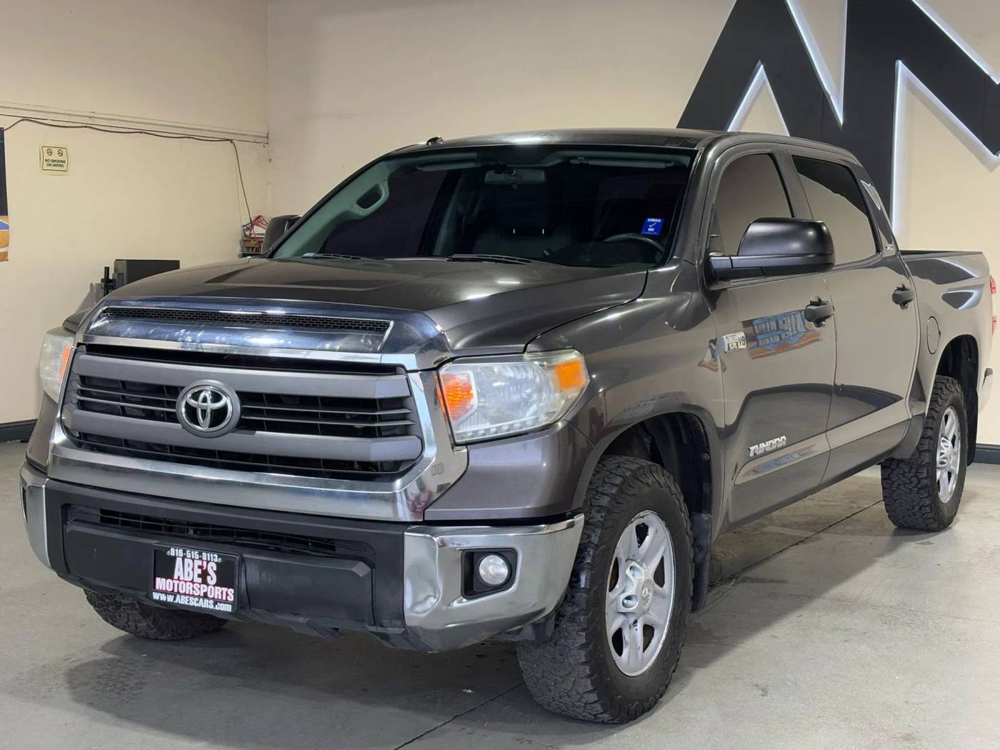 2014 Toyota Tundra SR5
