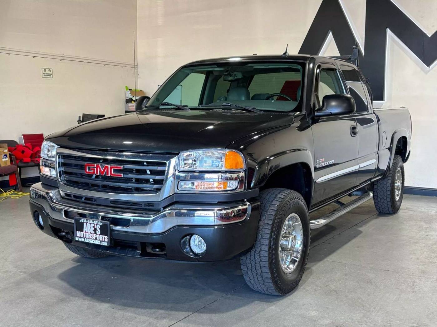 2004 GMC Sierra 2500 SLT — Pickup Truck — 144,764 mi — Sacramento, CA