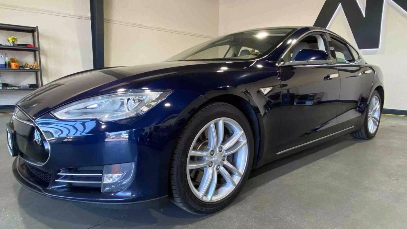2013 Tesla Model S Standard — Hatchback — 86,237 mi — Sacramento, CA