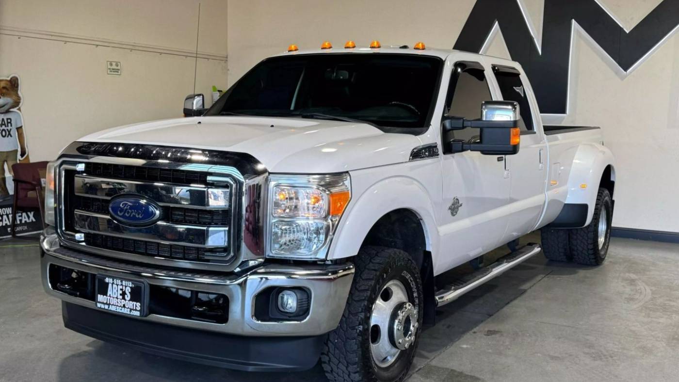 2015 Ford Super Duty F-350 Lariat — Pickup Truck — 136,908 mi — Sacramento, CA