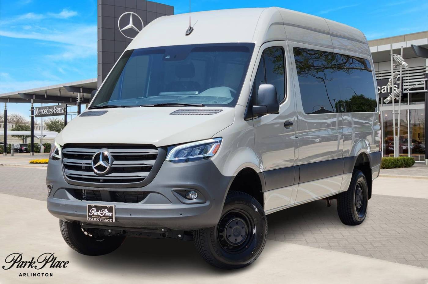 2024 Mercedes-Benz Sprinter Cargo Van 2500 — Cargo Van — 196 mi — Arlington, TX