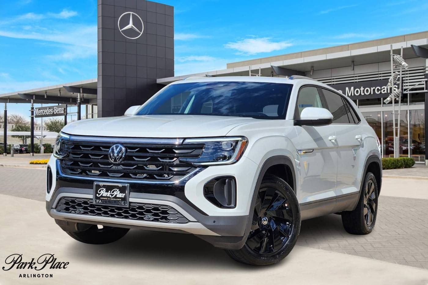 2024 Volkswagen Atlas Cross Sport SE with Technology — SUV — 19,870 mi — Arlington, TX