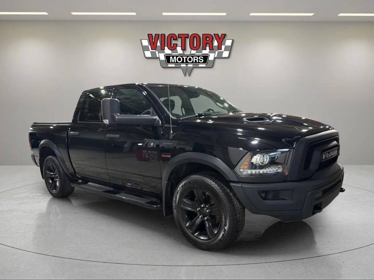 2022 Ram 1500 Classic SLT — Pickup Truck — 51,431 mi — Chesterfield, MI