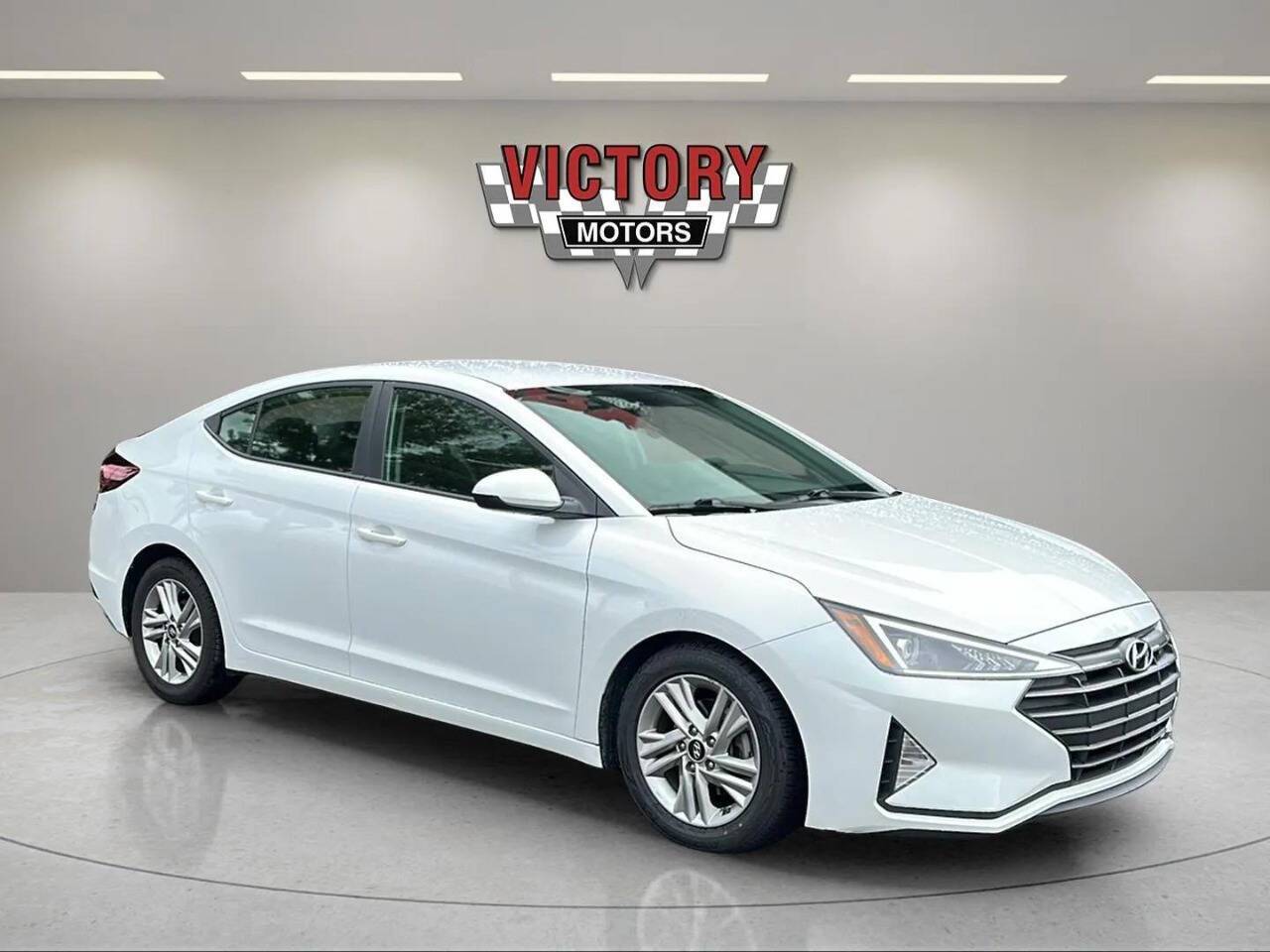 2020 Hyundai Elantra SEL — Sedan — 68,408 mi — Chesterfield, MI
