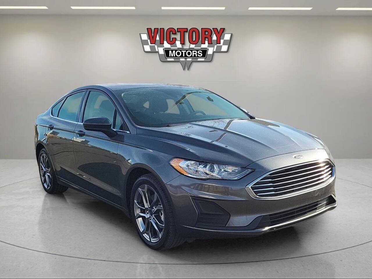 2019 Ford Fusion SE — Sedan — 5,011 mi — Chesterfield, MI