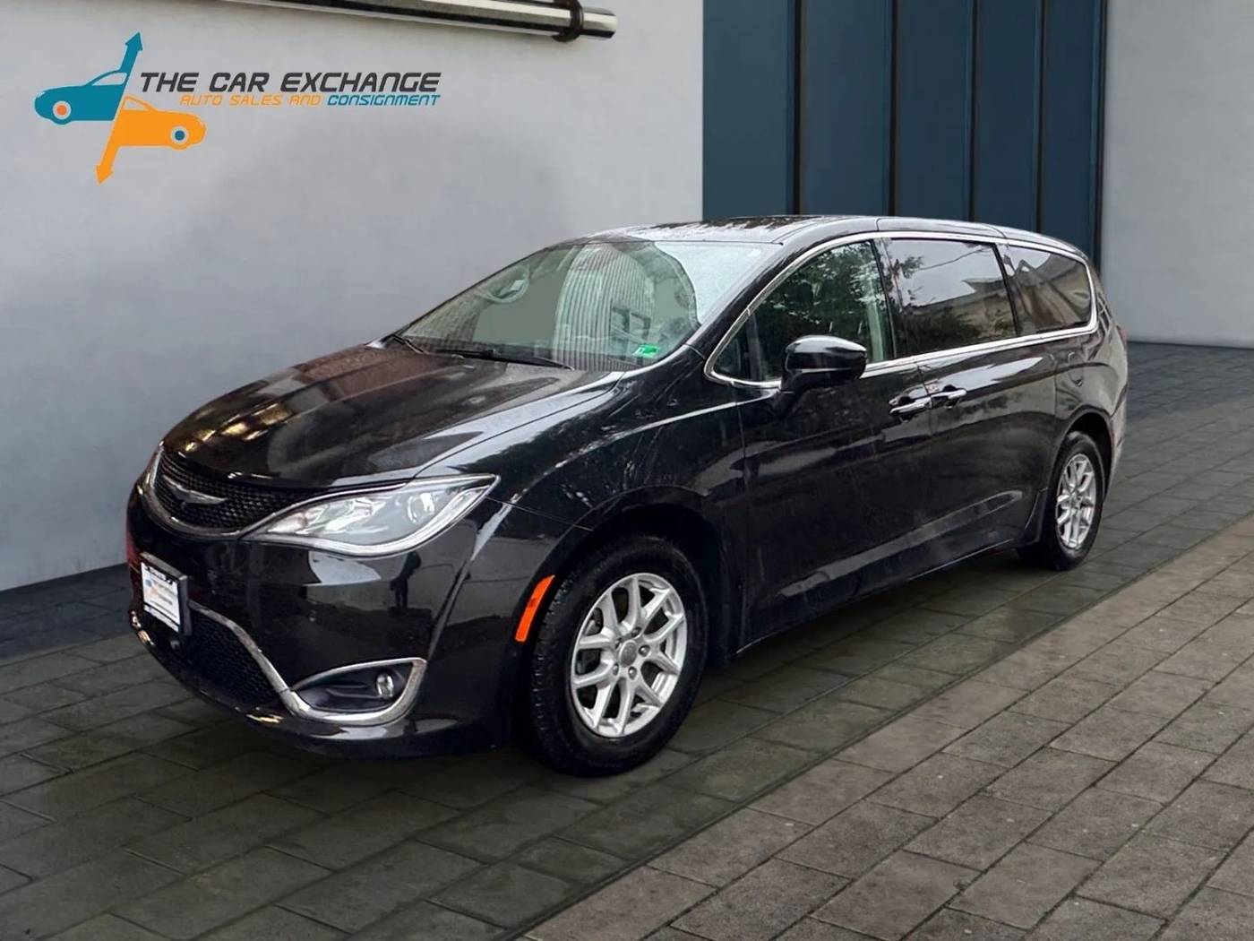 2020 Chrysler Pacifica Touring — Minivan — 123,075 mi — Virgina Beach, VA