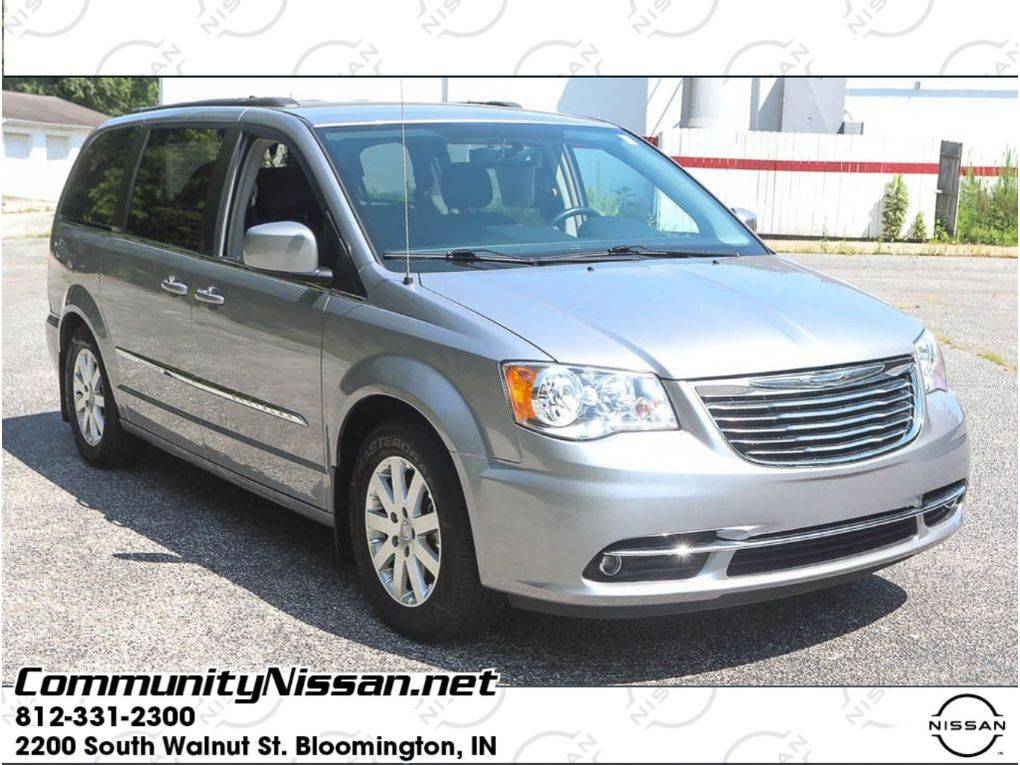 2015 Chrysler Town & Country Touring — Minivan — 61,418 mi — Bloomington, IN