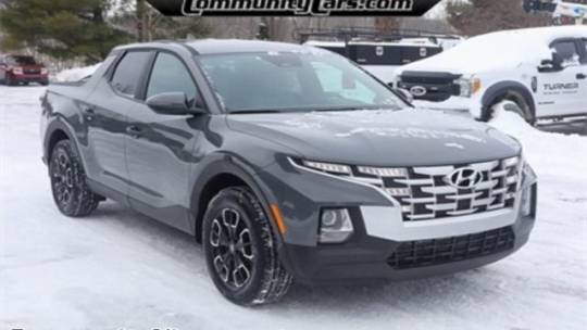 2022 Hyundai Santa Cruz SEL — Pickup Truck — 9,427 mi — Bloomington, IN