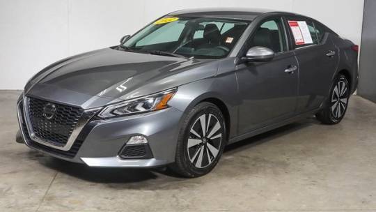 2022 Nissan Altima SV — Sedan — 53,624 mi — Bloomington, IN