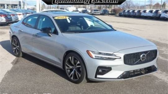 2024 Volvo S60 Plus — Sedan — 10,294 mi — Bloomington, IN