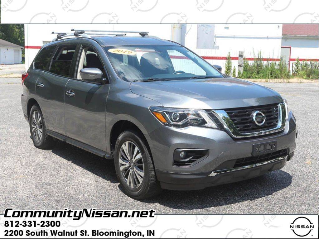 2019 Nissan Pathfinder SV — SUV — 75,812 mi — Bloomington, IN