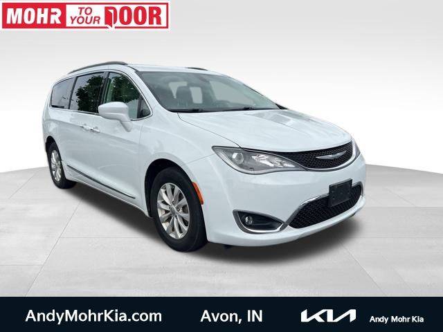 2017 Chrysler Pacifica Touring L — Minivan — 101,045 mi — Avon, IN